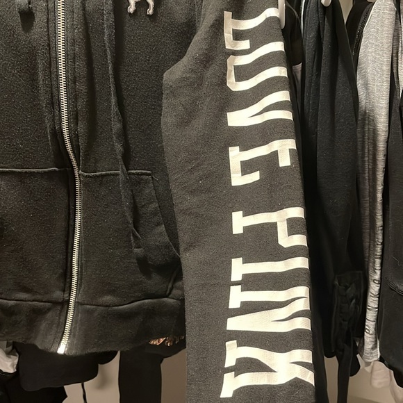 Pink vs black zip up hoodie XS - Picture 3 of 9
